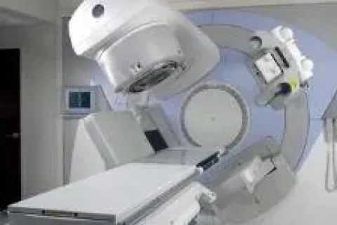 英国科研团队联手突破癌症放疗新疗法