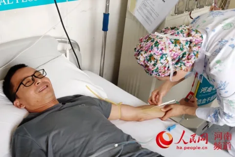 无私大爱 献礼祖国——郑州两位志愿者同时捐献造血干细胞