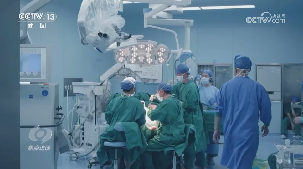 焦点访谈|医保商保“双目录”发布,老百姓看得起病的“双保险”来了