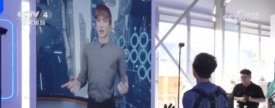 科技盛宴如期而至 众多硬核成果亮相2023中关村论坛科创“会客厅”