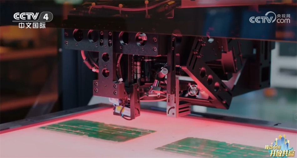 科技创新、产业布局 中国加快形成新质生产力 打造经济“新增长极”